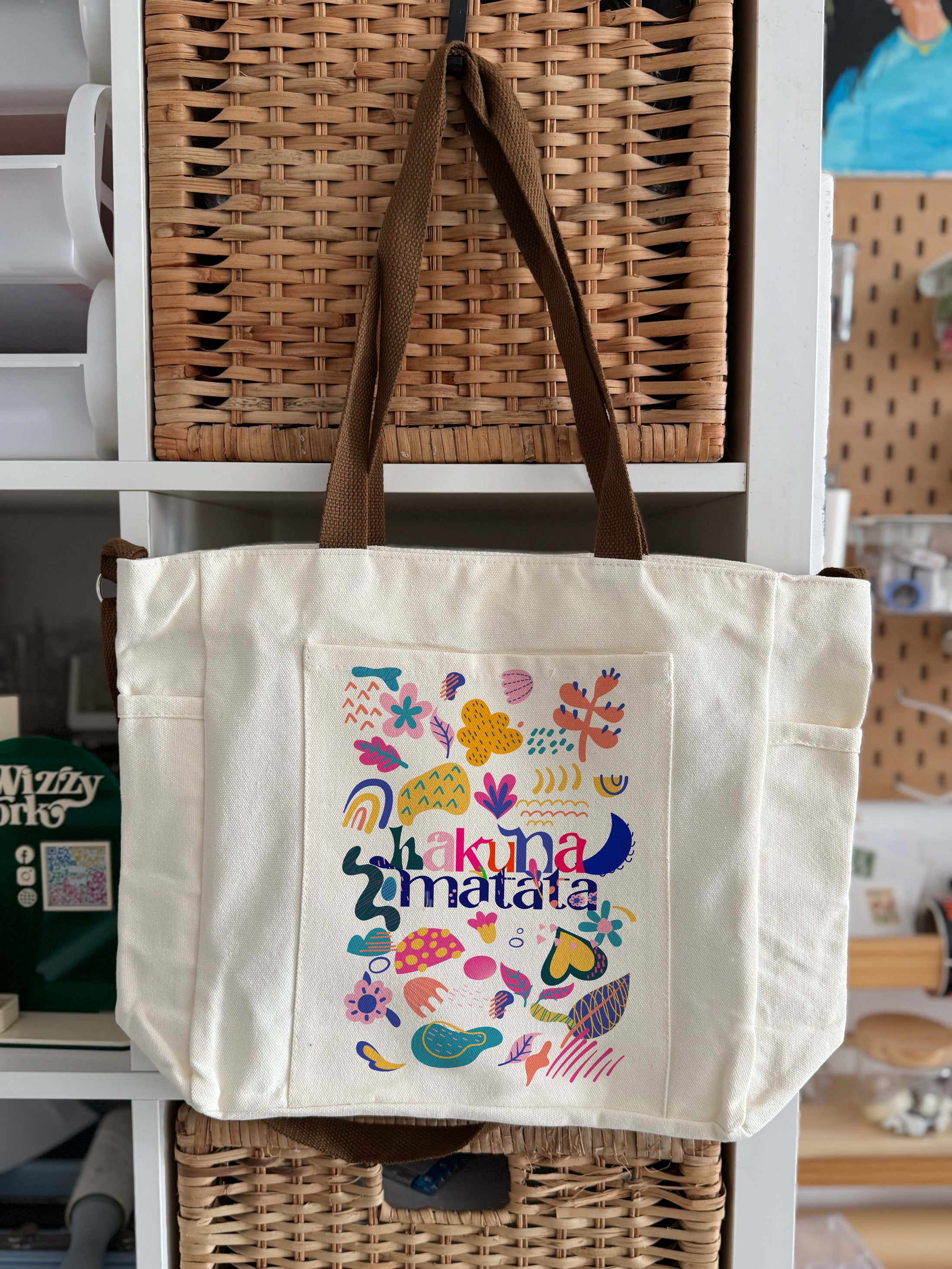 Hakuna Matata | Custom Name & Quote | Unique Gift Idea | WizzyWork